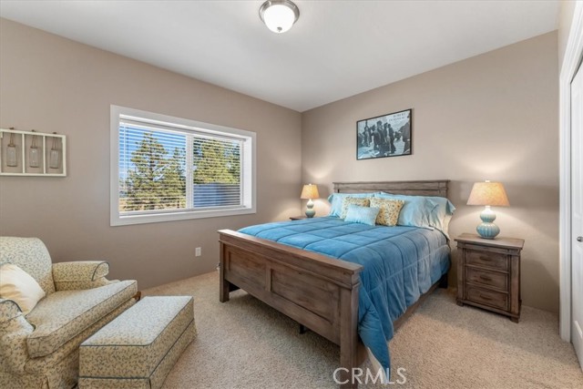 Detail Gallery Image 16 of 33 For 5326 Spearpoint, Weed,  CA 96094 - 4 Beds | 2/1 Baths