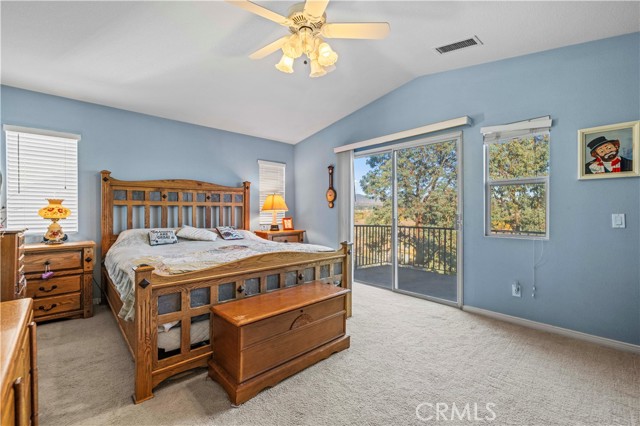 Detail Gallery Image 33 of 56 For 27950 Periwinkle Ln, Valencia,  CA 91354 - 3 Beds | 2/1 Baths