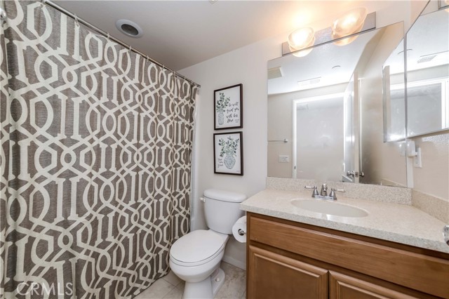 Detail Gallery Image 20 of 36 For 15723 Parkhouse Dr #75,  Fontana,  CA 92336 - 4 Beds | 3/1 Baths