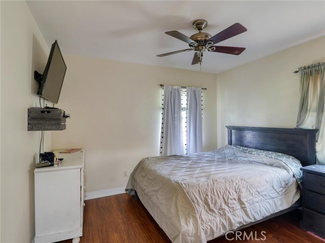 5960 Lime Avenue, Long Beach CA: https://media.crmls.org/medias/66a331f5-f534-4977-b049-ccee70d1bb03.jpg
