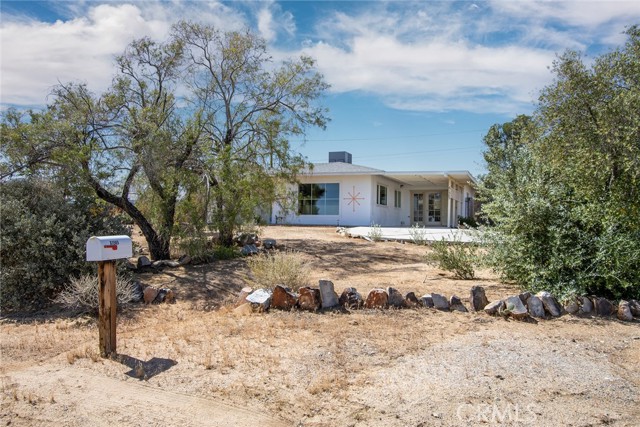 Image 2 for 61585 Crest Circle Dr, Joshua Tree, CA 92252