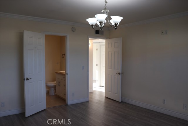 Detail Gallery Image 14 of 22 For 13243 Vanowen #5,  North Hollywood,  CA 91605 - 2 Beds | 3 Baths