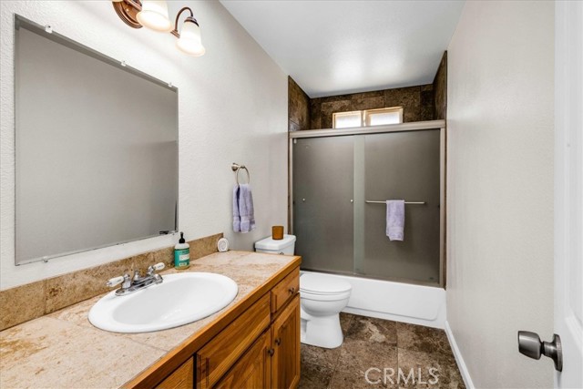 58331 Caliente Street, Yucca Valley CA: https://media.crmls.org/medias/66a48d72-e8d8-47e8-bab7-4a9a76167ed3.jpg