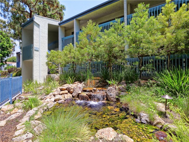 635 Prospect Avenue, Redondo Beach, California 90277, 2 Bedrooms Bedrooms, ,2 BathroomsBathrooms,Residential,For Sale,Prospect,IN25120437