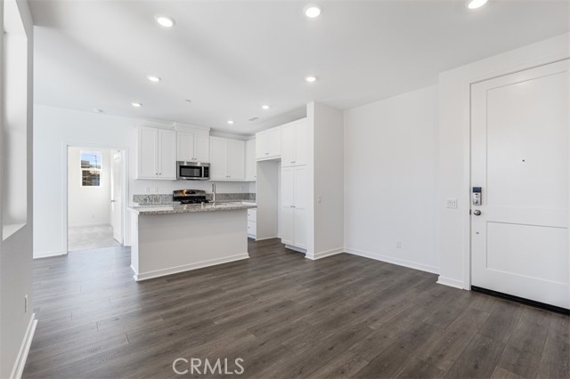 Detail Gallery Image 11 of 18 For 4127 E Circle Paseo #302,  Ontario,  CA 91764 - 2 Beds | 2 Baths