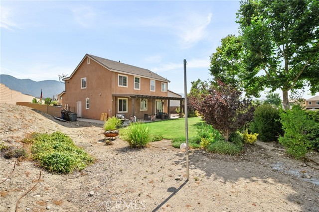 Detail Gallery Image 34 of 41 For 17704 Anise Dr, San Bernardino,  CA 92407 - 4 Beds | 2/1 Baths
