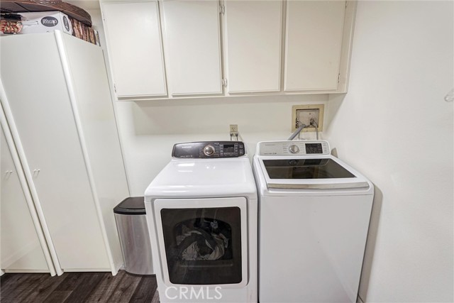 Image 31 of 42 For 18730 Hatteras Street 44