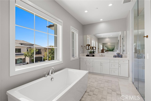 Detail Gallery Image 36 of 54 For 93 Interstellar, Irvine,  CA 92618 - 6 Beds | 6/1 Baths