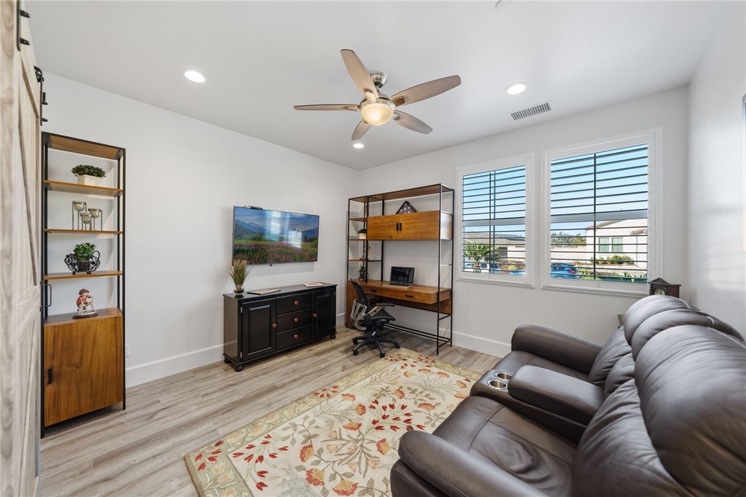 Detail Gallery Image 21 of 73 For 24355 Trailblazer Ln, Menifee,  CA 92584 - 4 Beds | 3/1 Baths