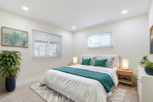 Detail Gallery Image 4 of 15 For 1142 Indian Hill Bld, Pomona,  CA 91767 - 3 Beds | 1 Baths