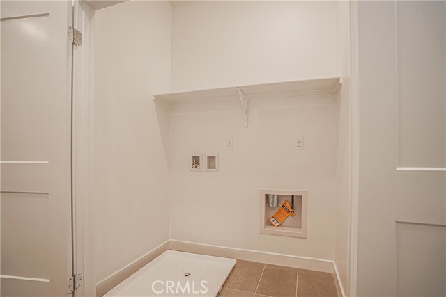 Detail Gallery Image 28 of 48 For 2317 W Broadway #6,  Anaheim,  CA 92804 - 4 Beds | 3/1 Baths