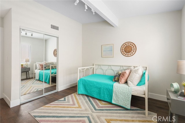 112 W Norwood Place, San Gabriel CA: https://media.crmls.org/medias/66a67ae8-3d97-4b3e-b482-02854754693b.jpg