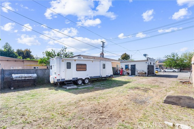 1704 W 2nd Street, Santa Ana CA: https://media.crmls.org/medias/66a72db2-d14d-46d7-812f-fb818e654d3f.jpg