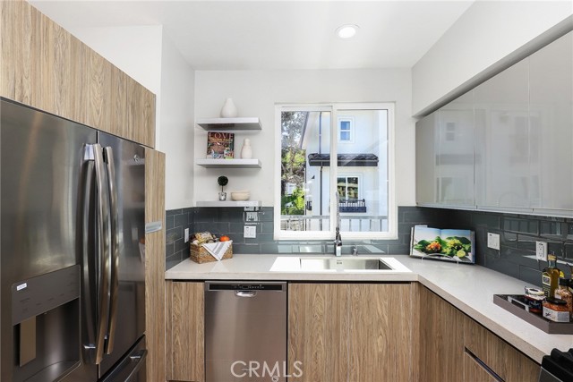 20 Spyglass Avenue, Phillips Ranch CA: https://media.crmls.org/medias/66a7599a-18cd-4fab-b2c0-177d91a924b1.jpg