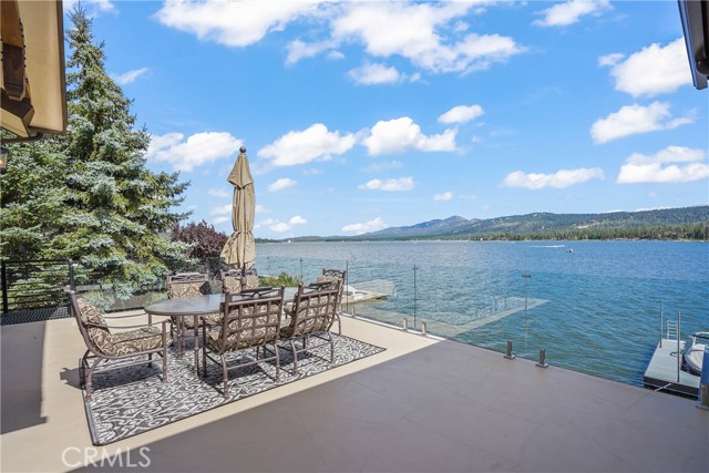 Detail Gallery Image 37 of 42 For 39055 N Shore Dr, Fawnskin,  CA 92333 - 6 Beds | 6/1 Baths