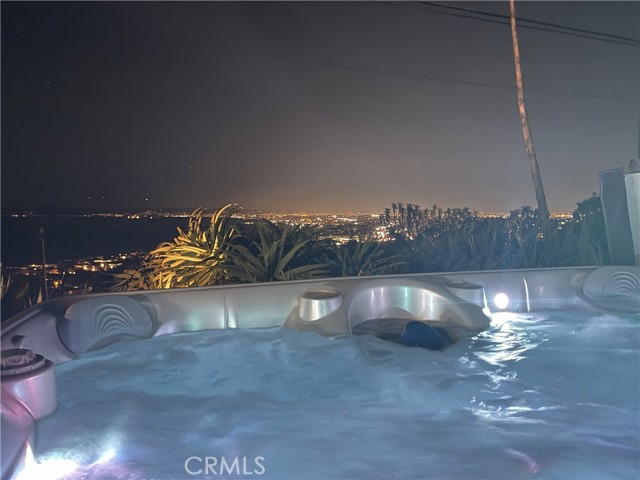161 Via Pasqual, Redondo Beach CA: https://media.crmls.org/medias/66a85769-09af-46a9-a41a-4f7f2e2f2827.jpg