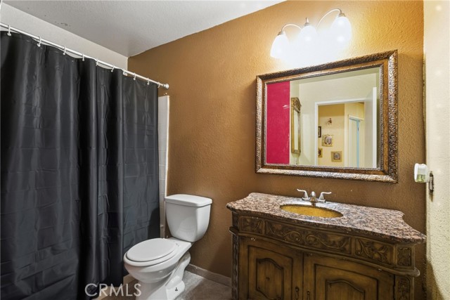 Detail Gallery Image 16 of 27 For 10531 Elm, Bloomington,  CA 92316 - 3 Beds | 2 Baths