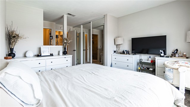 3069 Brea Boulevard, Fullerton CA: https://media.crmls.org/medias/66a8a208-5bef-4e95-812f-a08104230eb2.jpg