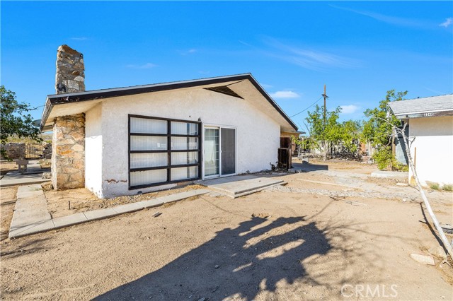 Detail Gallery Image 2 of 21 For 2340 Armory Rd, Barstow,  CA 92311 - 3 Beds | 1 Baths