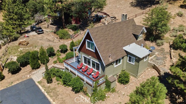 39676 Oak Glen Road, Fawnskin CA: https://media.crmls.org/medias/66aab73e-dab3-45ba-a87e-1634b1c59a7f.jpg