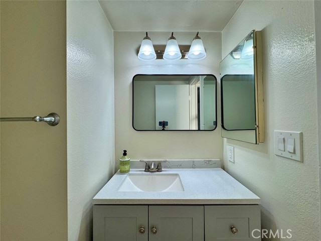 Detail Gallery Image 20 of 49 For 3534 Del Amo Blvd, Torrance,  CA 90503 - 4 Beds | 2/1 Baths