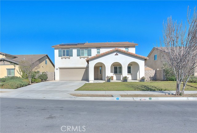 Detail Gallery Image 2 of 60 For 4822 Carl Ct, Jurupa Valley,  CA 91752 - 5 Beds | 3/1 Baths