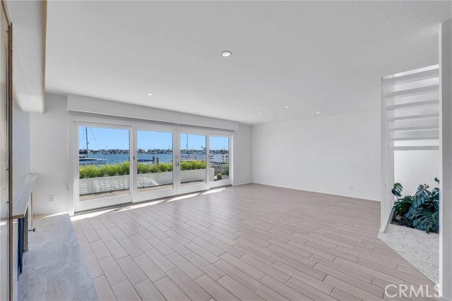 Detail Gallery Image 7 of 34 For 1006 Bay Front, Newport Beach,  CA 92662 - 4 Beds | 5 Baths
