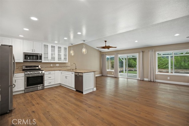 22182 Platino, Mission Viejo CA: https://media.crmls.org/medias/66ac7525-9572-4d9b-8cb0-f9d8db1bb482.jpg