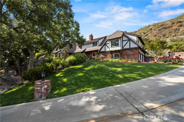 25730 Sand Canyon Road, Canyon Country CA: https://media.crmls.org/medias/66ad48b7-d0f0-4a91-a2bd-516f1aebb82b.jpg
