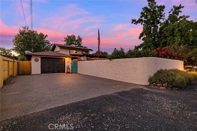 2382 Faber st, Durham CA: https://media.crmls.org/medias/66ad49da-aa9e-4ea4-82d6-3025d842607d.jpg