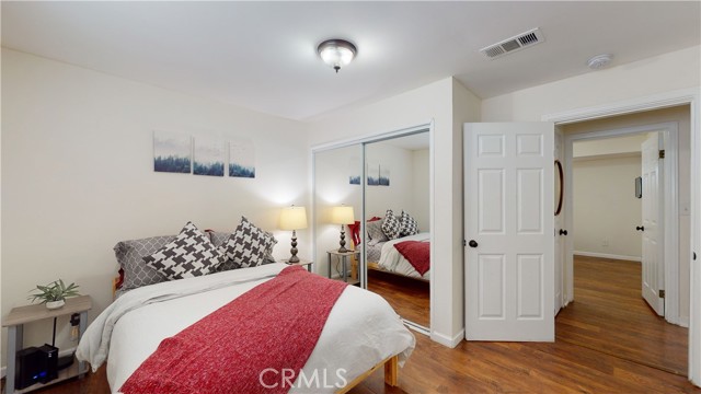 4848 117th St, Hawthorne CA: https://media.crmls.org/medias/66ad7c53-cce1-42ad-8ef4-edb808bf4514.jpg