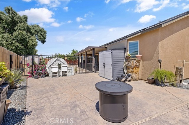 863 Legacy Drive, Lemoore CA: https://media.crmls.org/medias/66addd29-f36b-44c4-a041-68b072e442fc.jpg