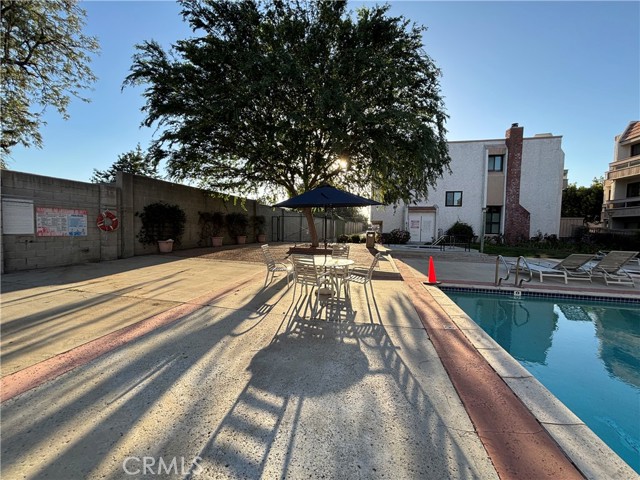 5533 Edward E Horton Lane, Encino CA: https://media.crmls.org/medias/66ae9607-6248-4417-b35a-7eb9b39d6589.jpg
