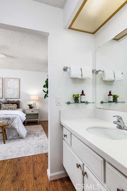 1626 S Mayflower Avenue, Monrovia CA: https://media.crmls.org/medias/66aed39a-39f3-422a-bafb-115007f38544.jpg