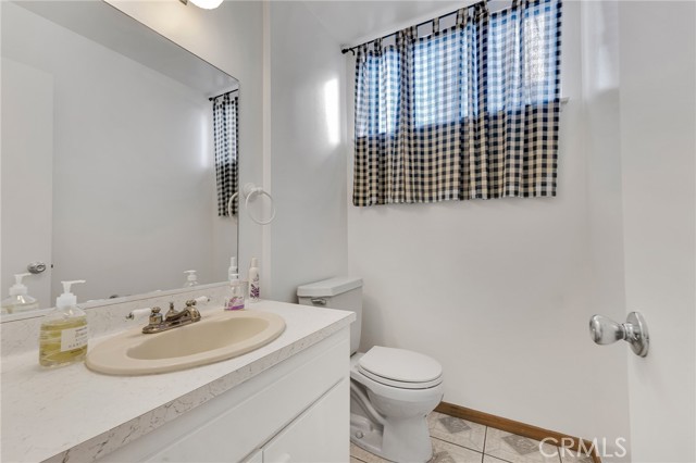 Detail Gallery Image 15 of 45 For 1654 Edgewater Ln, Camarillo,  CA 93010 - 3 Beds | 2/1 Baths