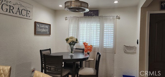 Detail Gallery Image 12 of 34 For 9203 Mandale St, Bellflower,  CA 90706 - 3 Beds | 3 Baths