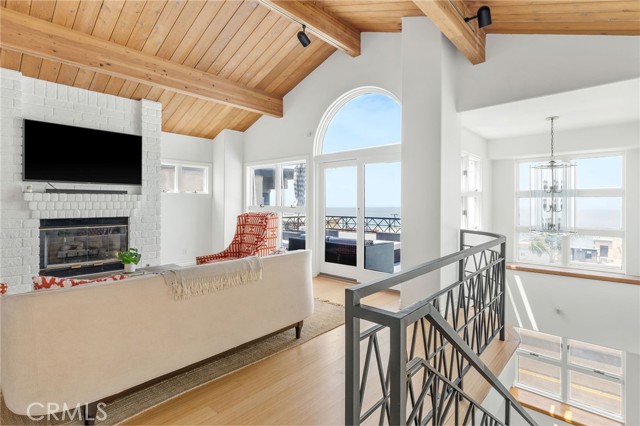 4104 Highland Avenue, Manhattan Beach, California 90266, 3 Bedrooms Bedrooms, ,3 BathroomsBathrooms,Residential,Sold,Highland,SB21194118