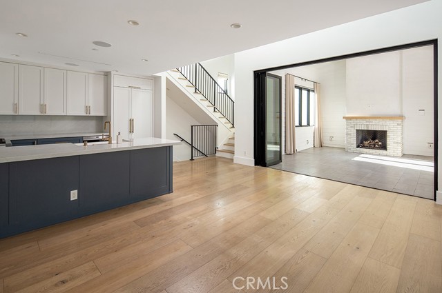 Detail Gallery Image 3 of 10 For 616 .5 Acacia, Corona Del Mar,  CA 92625 - 2 Beds | 2/1 Baths