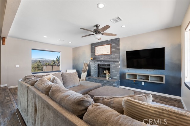 Detail Gallery Image 4 of 30 For 7686 Hilton Ave, Yucca Valley,  CA 92284 - 2 Beds | 2 Baths