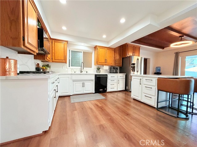 Detail Gallery Image 8 of 17 For 1675 W Mells, Anaheim,  CA 92802 - 4 Beds | 3/1 Baths