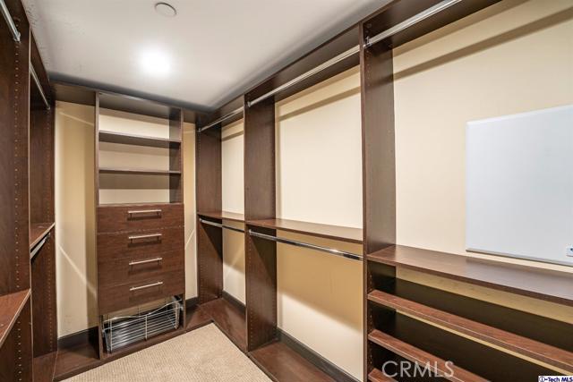 Detail Gallery Image 22 of 36 For 10523 Ashton Ave #202,  Los Angeles,  CA 90024 - 2 Beds | 2/1 Baths