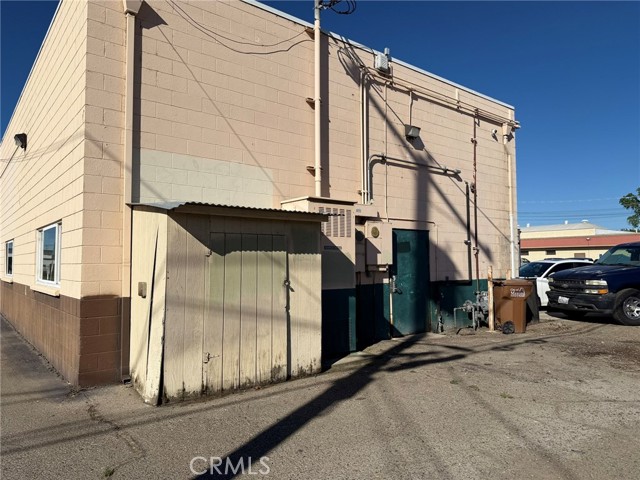 1327 W 18th Street, Merced, California 95340, ,Business Opportunity,For Sale,1327 W 18th Street,CRMC25154176
