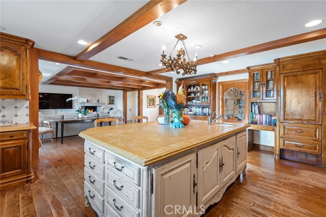 5 Bed Home for Sale in Hidden Hills, California