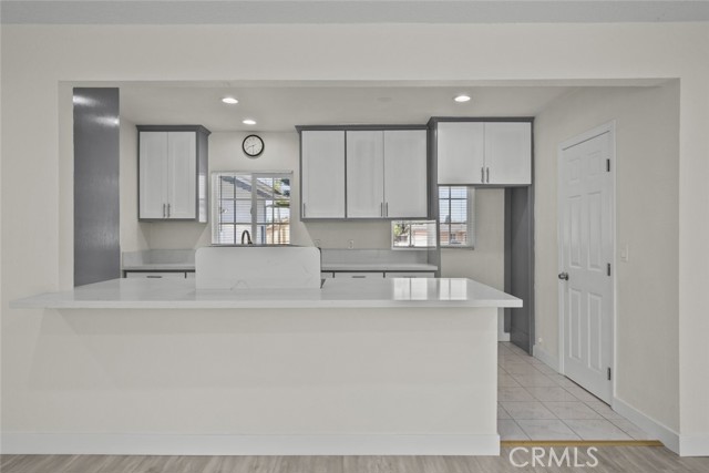 5040 N Lyman Avenue, Covina CA: https://media.crmls.org/medias/66b2e23c-c0e4-476d-87d5-2f464d7a7123.jpg