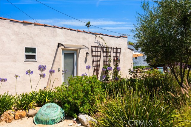 9107 Olin Street, Los Angeles CA: https://media.crmls.org/medias/66b30262-cc72-4030-b732-cd3c1fed3b90.jpg