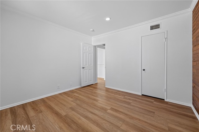6819 Bellaire Avenue photo 30