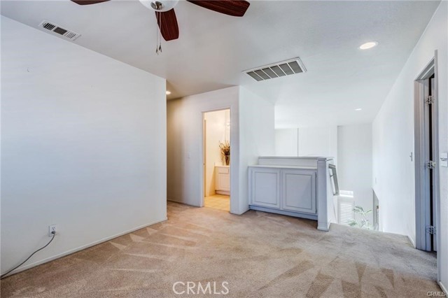 8961 Newcastle Avenue, Hesperia CA: https://media.crmls.org/medias/66b37ecb-6e54-460b-83cc-44aa1fca3e4b.jpg