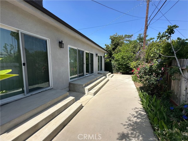 Detail Gallery Image 14 of 17 For 14727 Albers St, Sherman Oaks,  CA 91411 - 3 Beds | 2 Baths