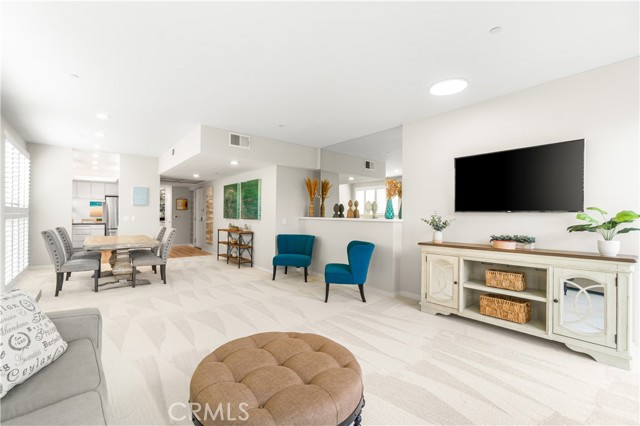 Detail Gallery Image 12 of 47 For 1927 Glendon #301,  Los Angeles,  CA 90025 - 2 Beds | 2 Baths