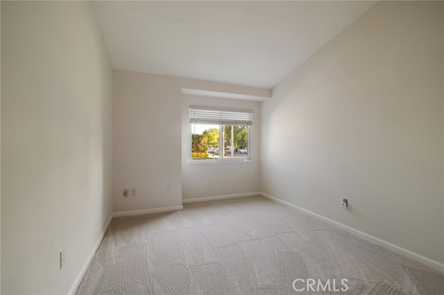2037 Comstock Court, Palmdale CA: https://media.crmls.org/medias/66b45b30-2f09-4215-a557-cc53af3d5810.jpg